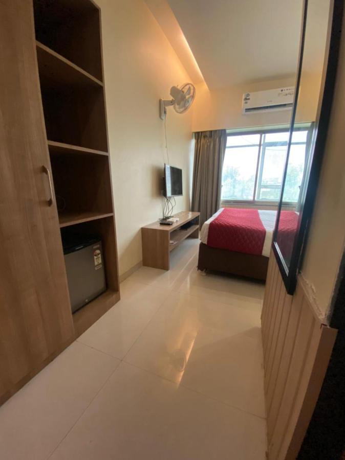 Hotel Airport Prime -Near Mumbai International Airport Andheri East Eksteriør billede